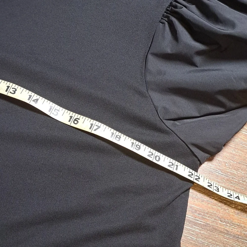 Chico’s Women’s Top Black Knit Silky 3/4 Puffed Sleeve Elastic Crew Neck Size XL